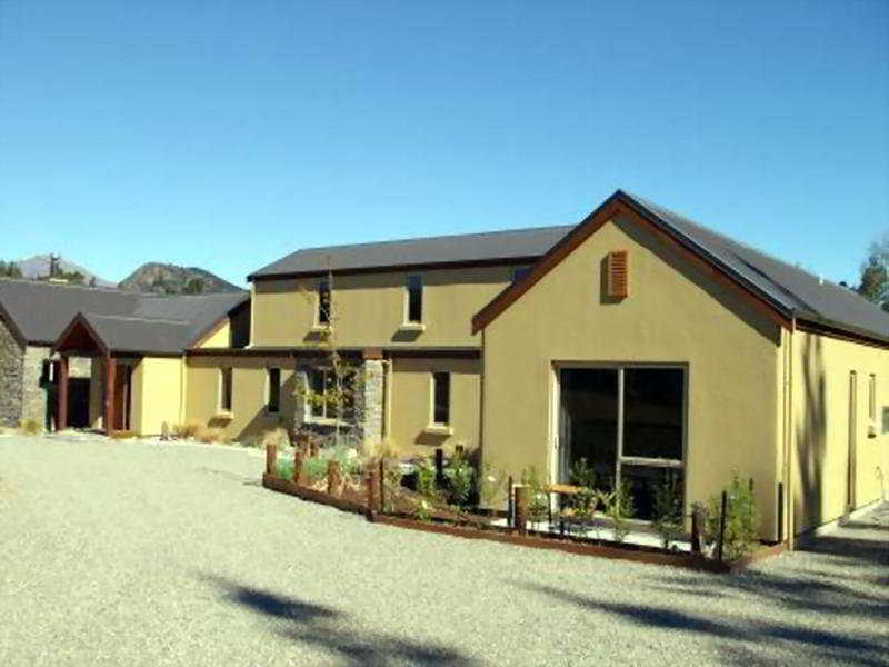 Maple Lodge Luxury Bed & Breakfast Albert Town Extérieur photo